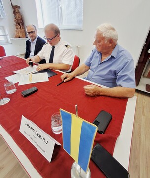 Podpis pogodbe za nakup novega gasilskega vozila